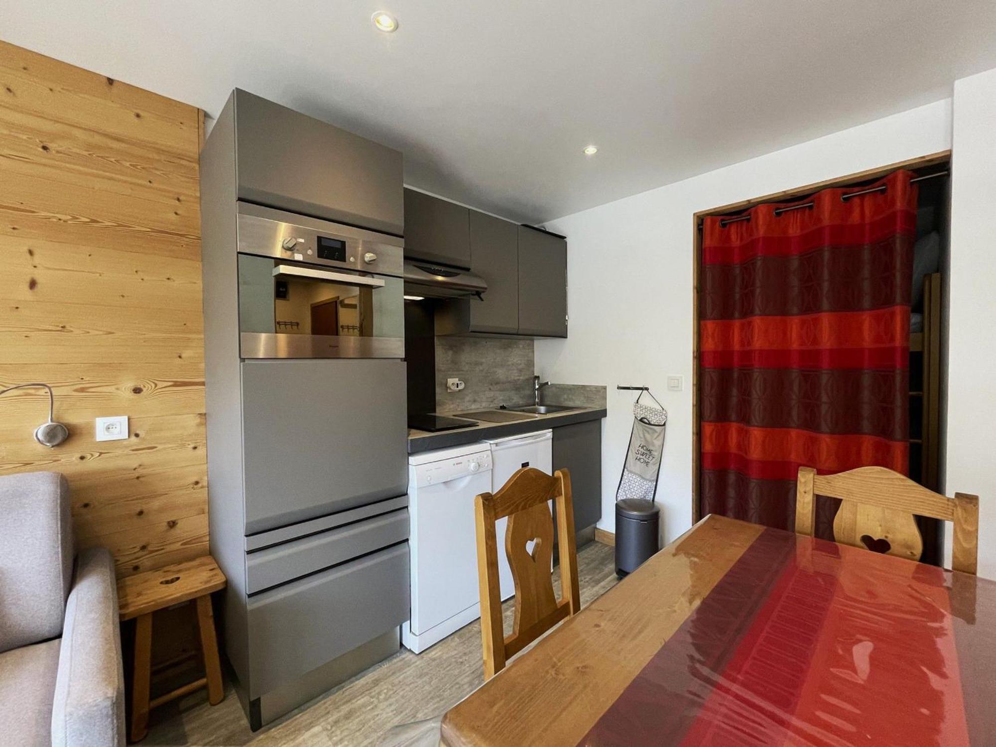 Studio Renove Pour 4, Ski Aux Pieds, La Croisette, Les Menuires - Fr-1-452-230 سان-مارتن-دي-بيفيل المظهر الخارجي الصورة